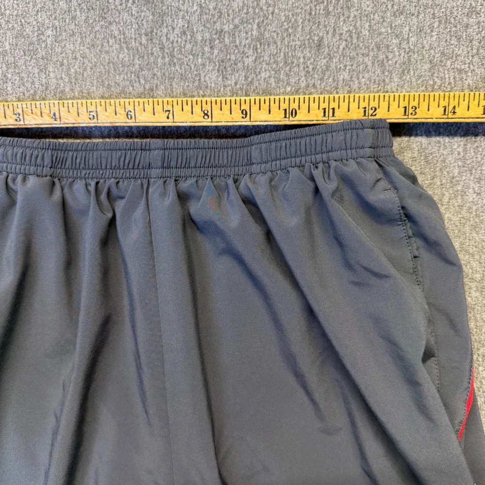 Nike Dri-FIT Mens Running Shorts Gray Red Stripe Zipper Pocket 695441-060 Medium